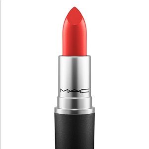 MAC Lustering Lipstick